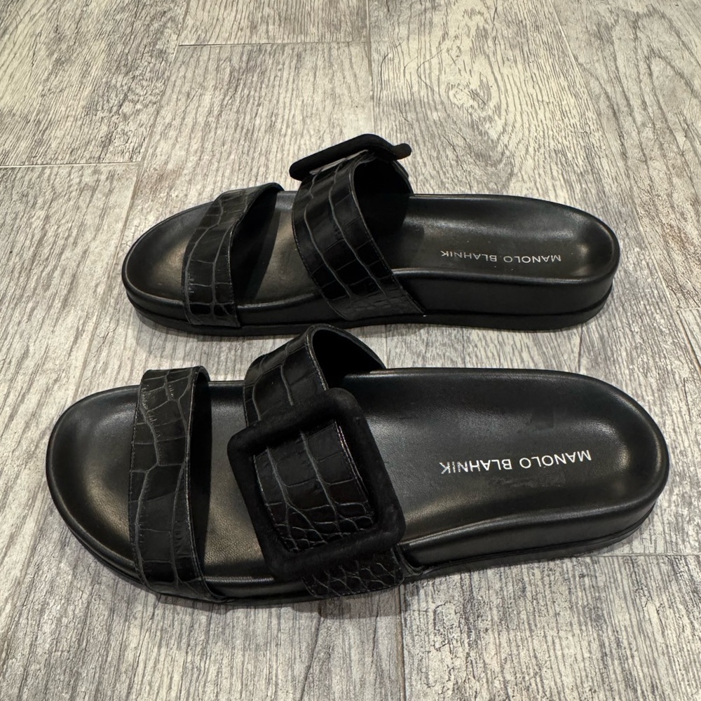 Manolo Blahnik black Mayfu croc embossed sandals - Picture 7 of 12